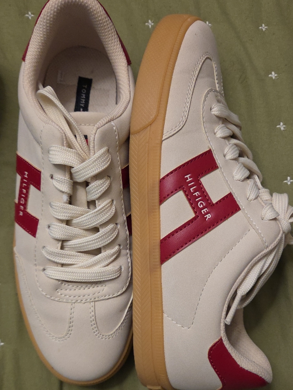 Tommy Hilfiger Women's Cream Sneakers with Red Stripe and Gum Sole